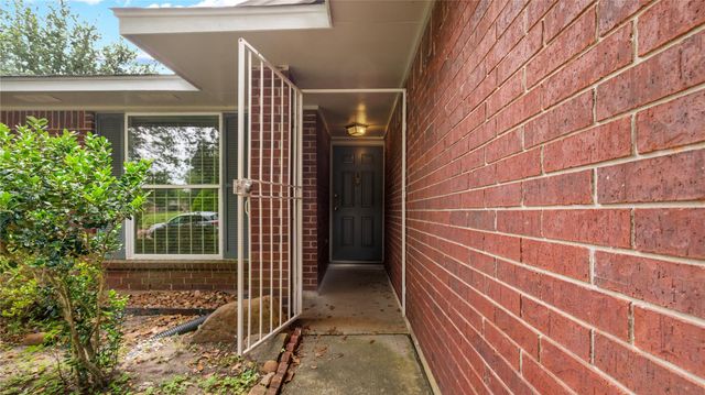 7803 Yellow Pine Drive, Houston, TX 77040