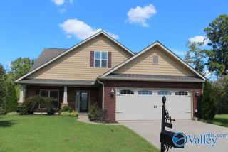 441 East Mossyleaf Drive, Huntsville, AL 35824