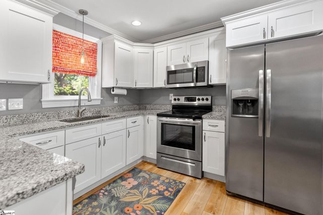 27 Sir Abbott Street, Greenville, SC 29607