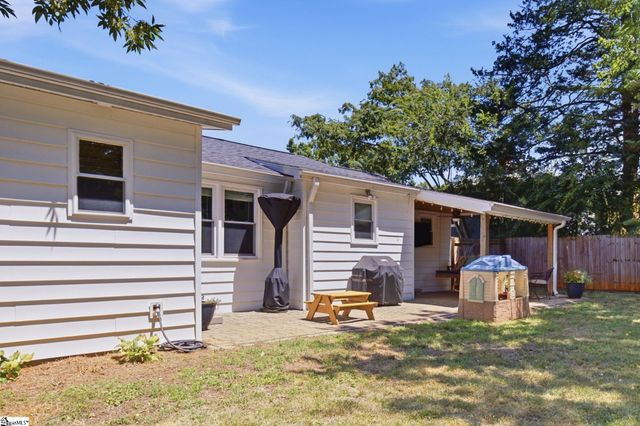 27 Sir Abbott Street, Greenville, SC 29607