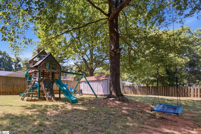 27 Sir Abbott Street, Greenville, SC 29607