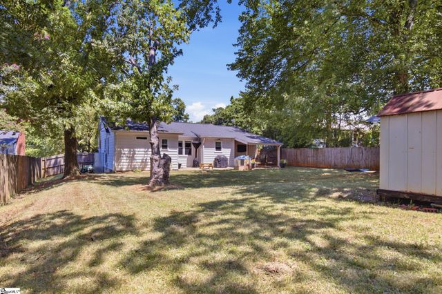 27 Sir Abbott Street, Greenville, SC 29607