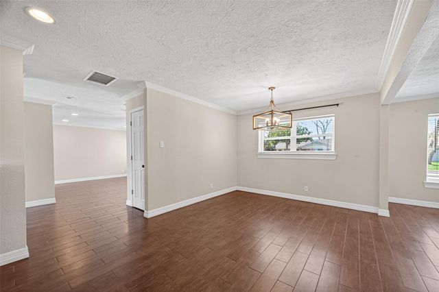 2010 Spillers Lane, Houston, TX 77043