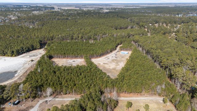 1750 White Farm Road, Oriental, NC 28571