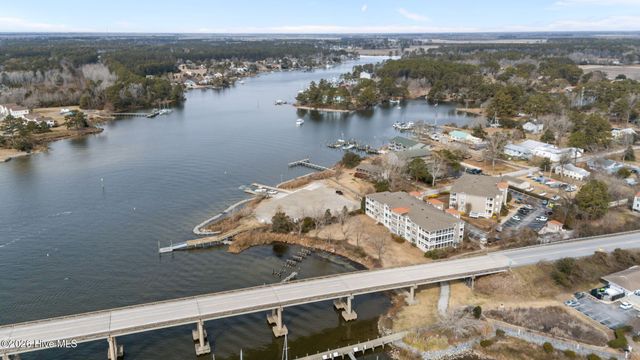 1750 White Farm Road, Oriental, NC 28571