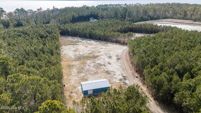 1750 White Farm Road, Oriental, NC 28571