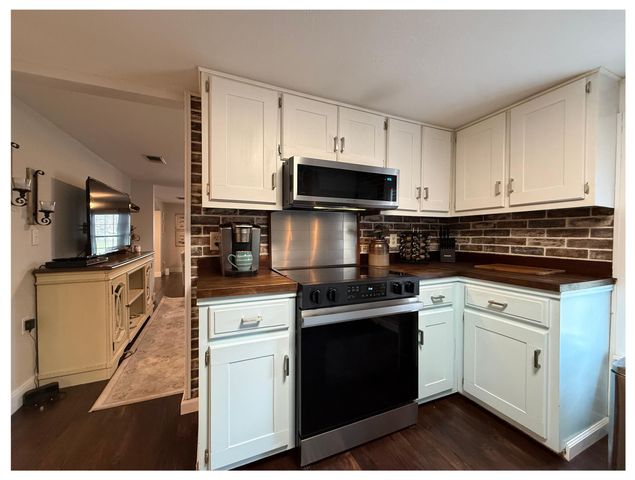 1340 Georgia Avenue, Baker, FL 32531