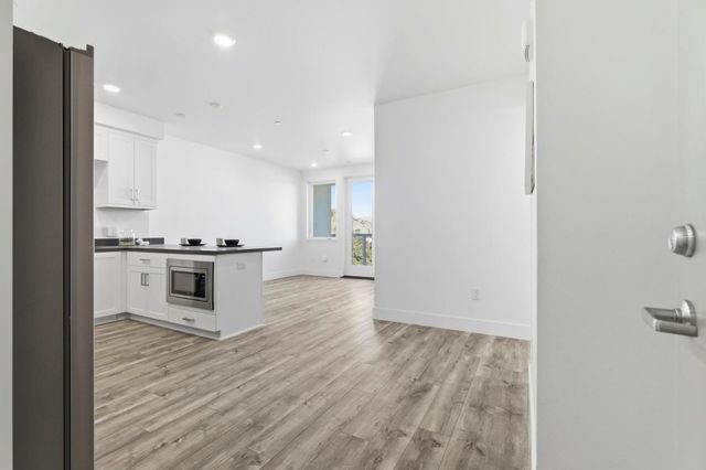 42111 Osgood Road 411, Fremont, CA 94539