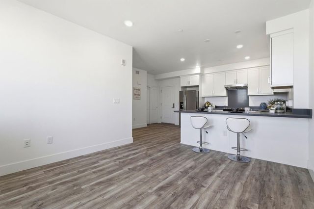 42111 Osgood Road 411, Fremont, CA 94539