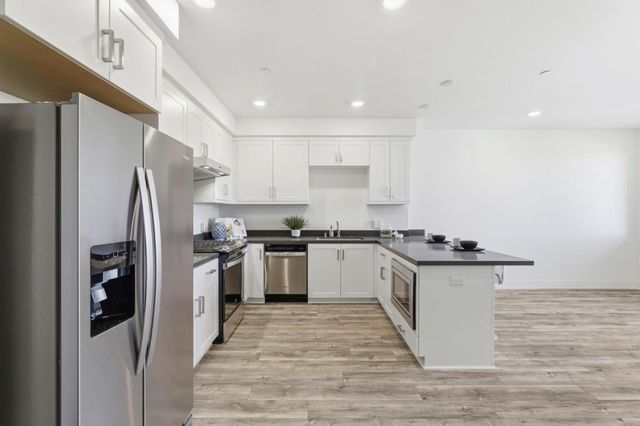 42111 Osgood Road 411, Fremont, CA 94539