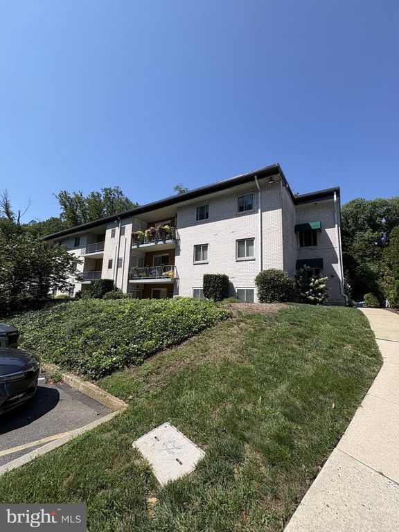 7 ROCKFORD RD #B027, WILMINGTON, DE 19806 — exterior