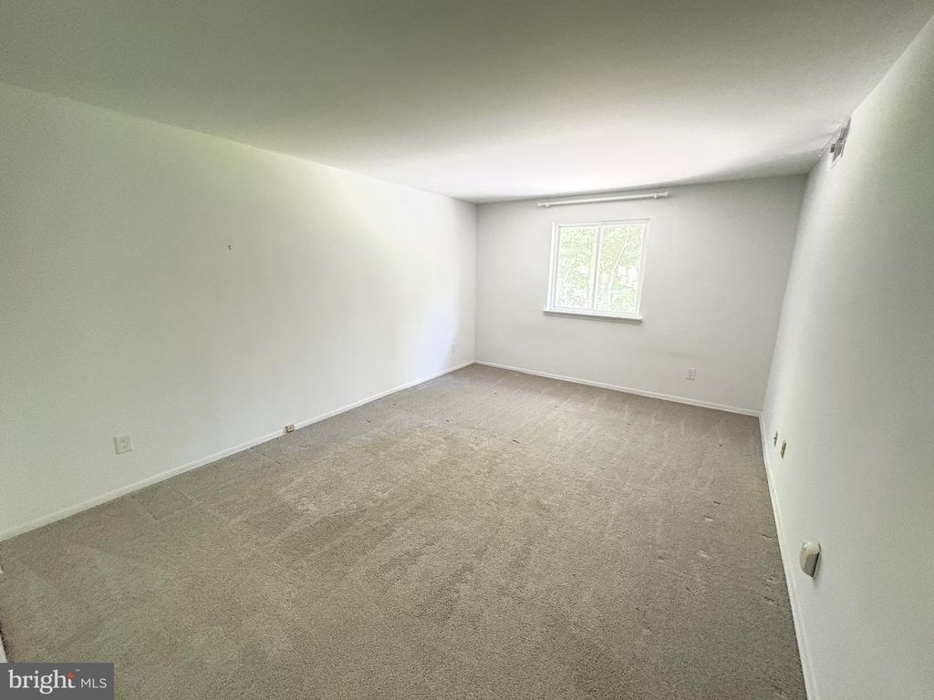 7 ROCKFORD RD #B027, WILMINGTON, DE 19806 — photo 2