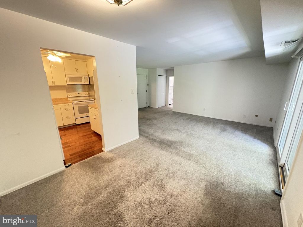 7 ROCKFORD RD #B027, WILMINGTON, DE 19806 — photo 4