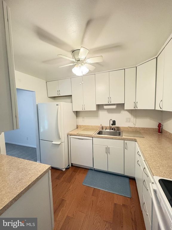 7 ROCKFORD RD #B027, WILMINGTON, DE 19806 — photo 5