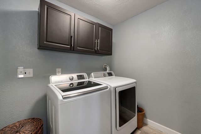 1511 E Groves Drive, Ozark, MO 65721