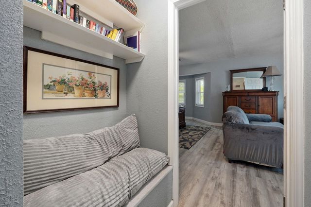 1511 E Groves Drive, Ozark, MO 65721