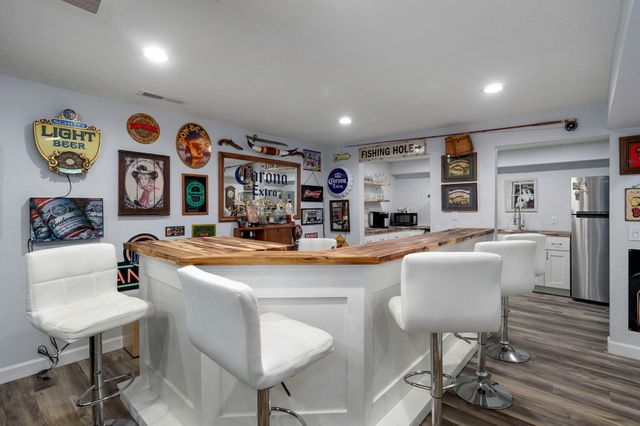 1511 E Groves Drive, Ozark, MO 65721