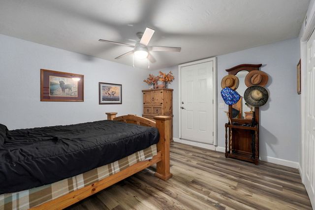 1511 E Groves Drive, Ozark, MO 65721
