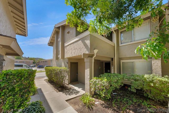 995 Amistad Pl D, El Cajon, CA 92019