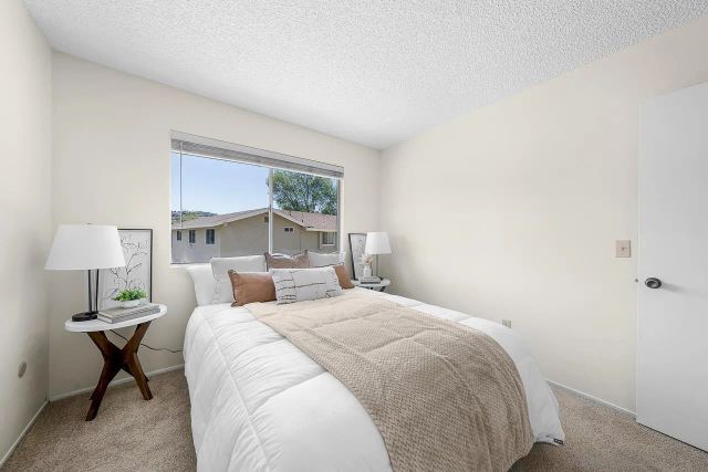 995 Amistad Pl D, El Cajon, CA 92019