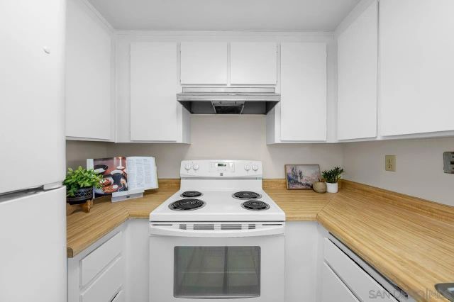 995 Amistad Pl D, El Cajon, CA 92019