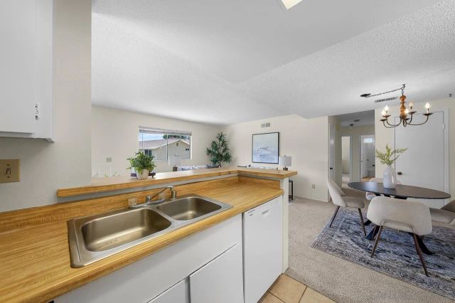 995 Amistad Pl D, El Cajon, CA 92019