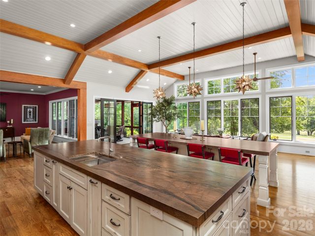 334 Walnut Valley Parkway, Arden, NC 28704