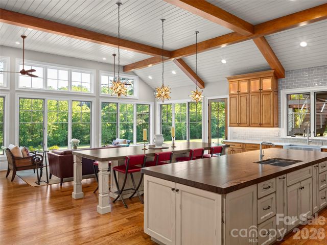 334 Walnut Valley Parkway, Arden, NC 28704