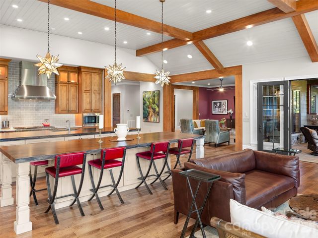 334 Walnut Valley Parkway, Arden, NC 28704