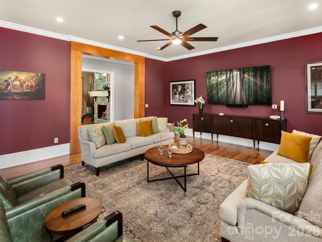 334 Walnut Valley Parkway, Arden, NC 28704