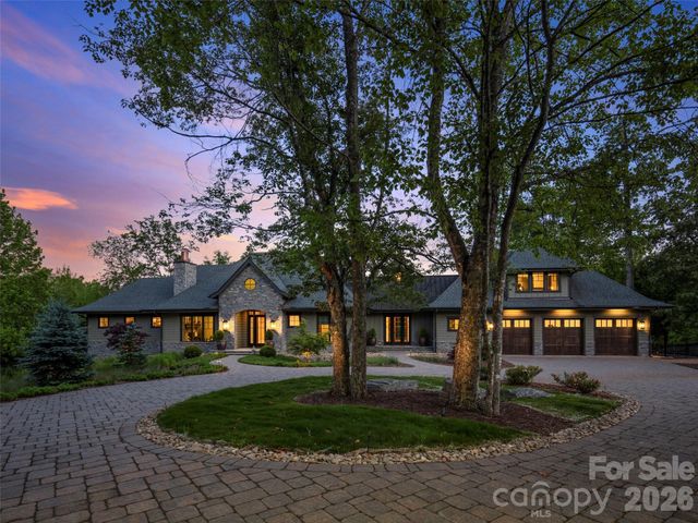 334 Walnut Valley Parkway, Arden, NC 28704