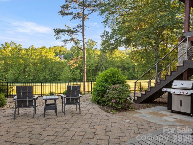 334 Walnut Valley Parkway, Arden, NC 28704