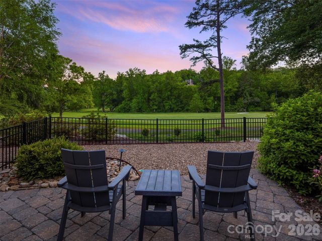 334 Walnut Valley Parkway, Arden, NC 28704