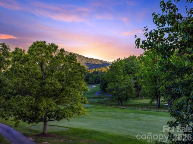 334 Walnut Valley Parkway, Arden, NC 28704