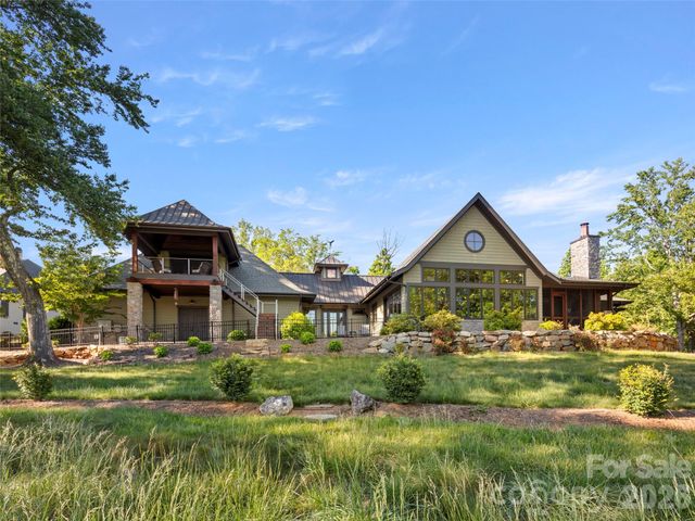 334 Walnut Valley Parkway, Arden, NC 28704