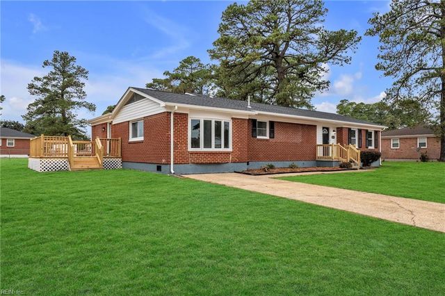 1618 Belafonte DR, Portsmouth, VA 23701