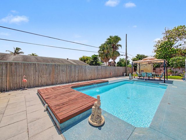 3190 Starboard Drive, Lake Worth, FL 33462
