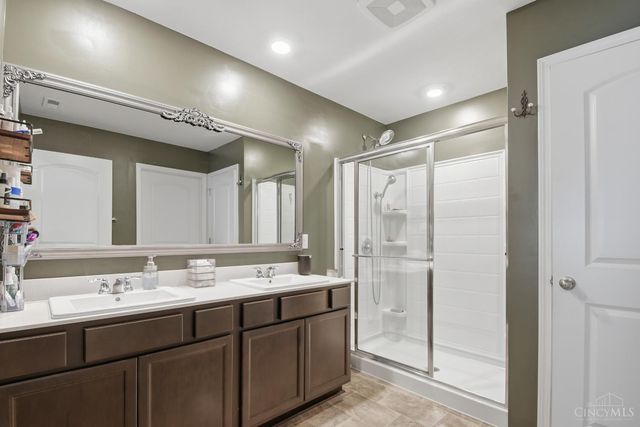 917 Nelson Place, Trenton, OH 45067