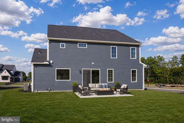 836 WHEATFIELD LN, Lebanon, PA 17042