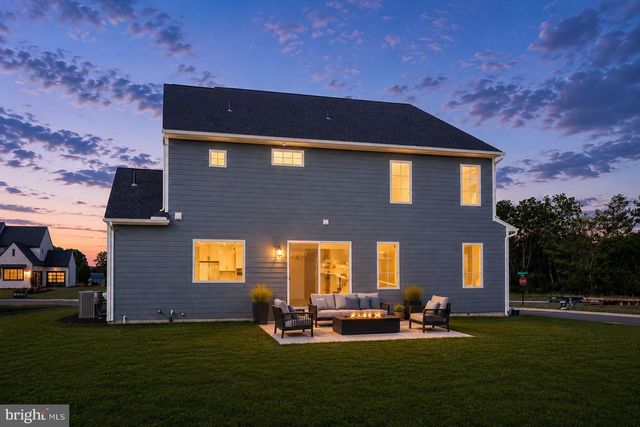 836 WHEATFIELD LN, Lebanon, PA 17042