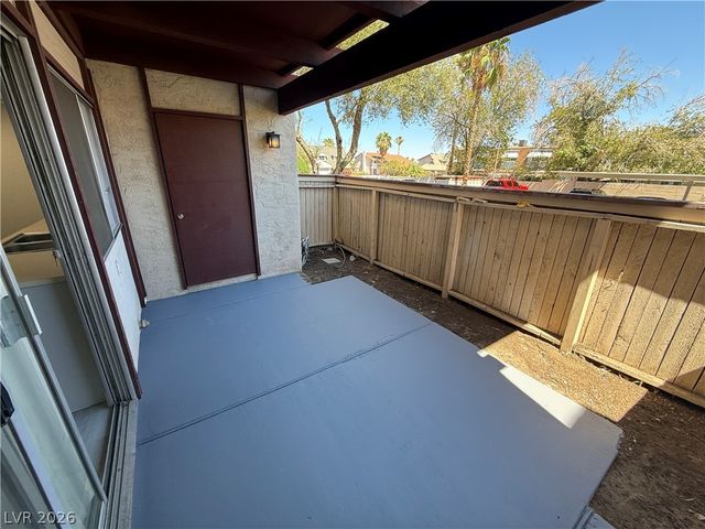 3120 South Eastern Avenue 11, Las Vegas, NV 89169