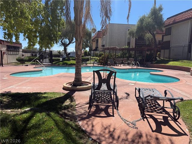 3120 South Eastern Avenue 11, Las Vegas, NV 89169