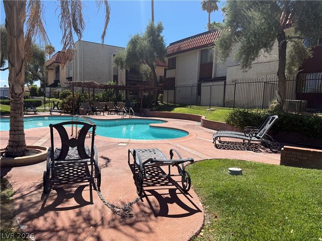 3120 South Eastern Avenue 11, Las Vegas, NV 89169