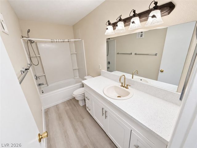 3120 South Eastern Avenue 11, Las Vegas, NV 89169