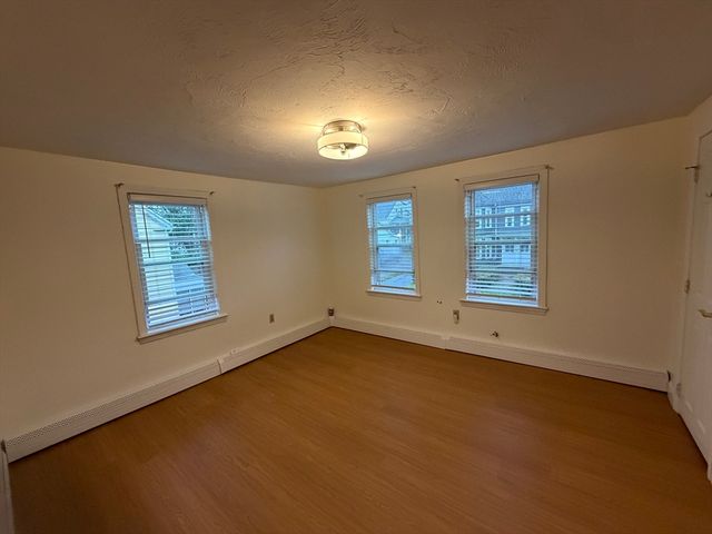 15 Chestnut 1, Stoughton, MA 02072