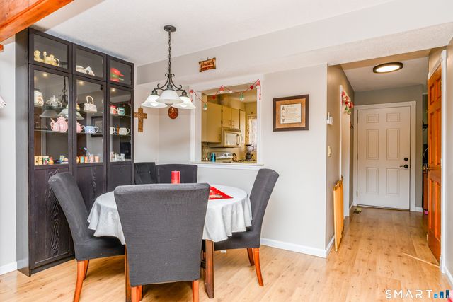 5 Upper Commons, Woodbury, CT 06798