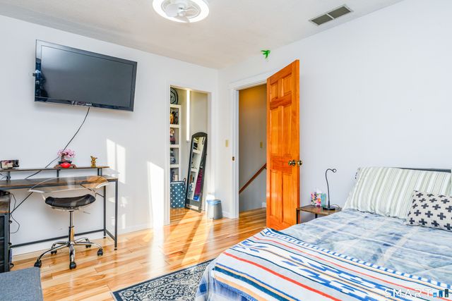 5 Upper Commons, Woodbury, CT 06798