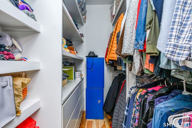 5 Upper Commons, Woodbury, CT 06798