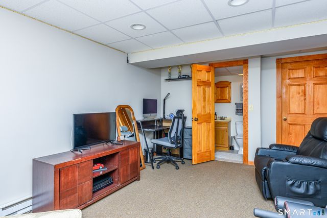 5 Upper Commons, Woodbury, CT 06798