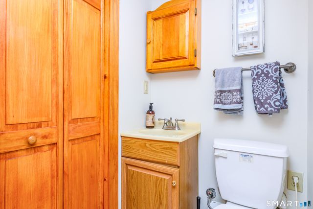 5 Upper Commons, Woodbury, CT 06798